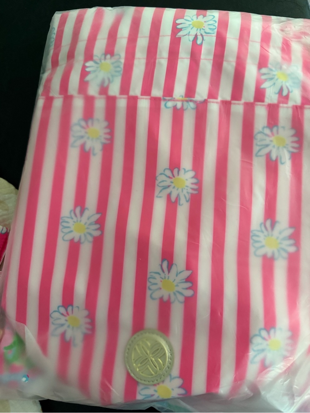 Lilly Pulitzer Pink Patchwork Print Robe - Picture 2 of 3